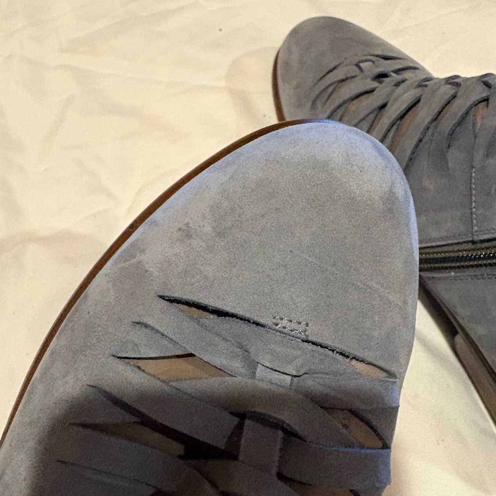 'Leveche' from Naot in Feathery Blue Nubuck/Shiitake Nubuck women’s size 40 - Picture 12 of 14